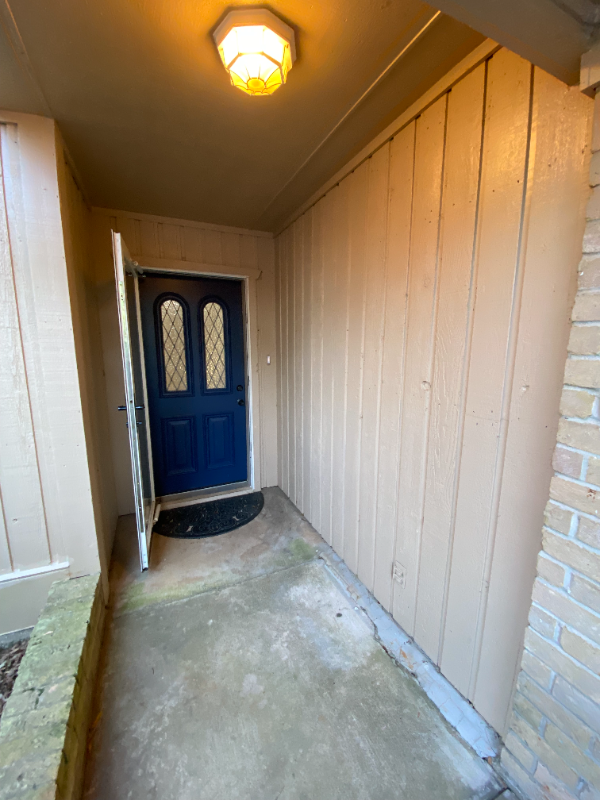 3320 Lockhaven St - Photo 2 of 33