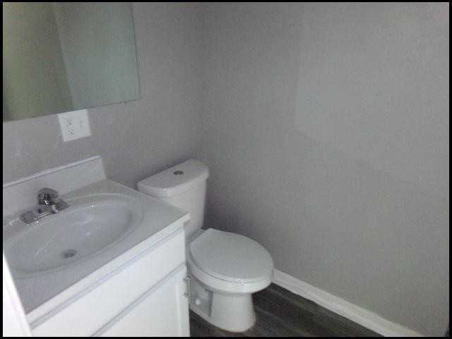 7410 Valley Dr - Photo 4 of 10