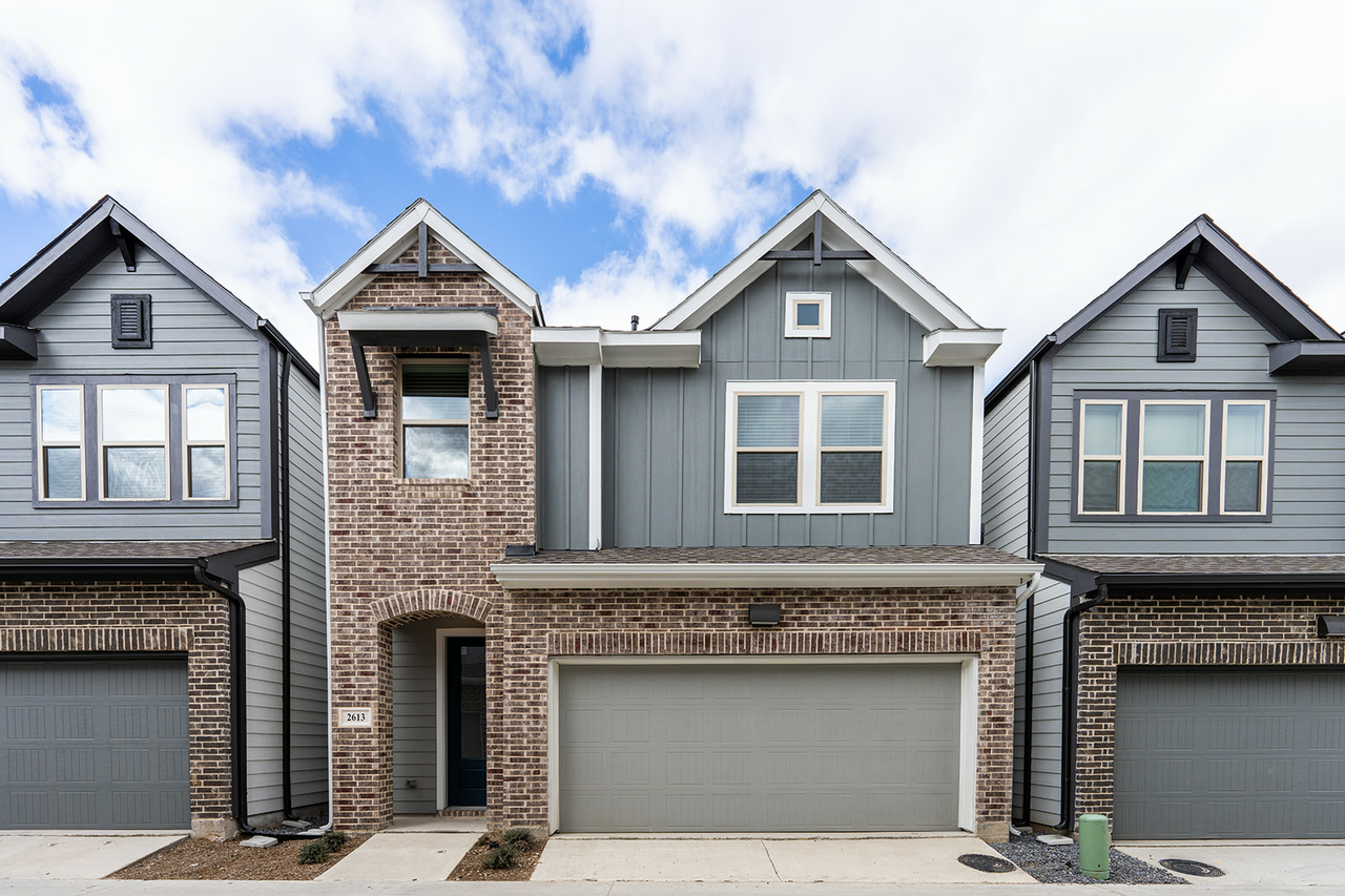 Echelon at Reverchon Bluffs - Photo 3 of 50