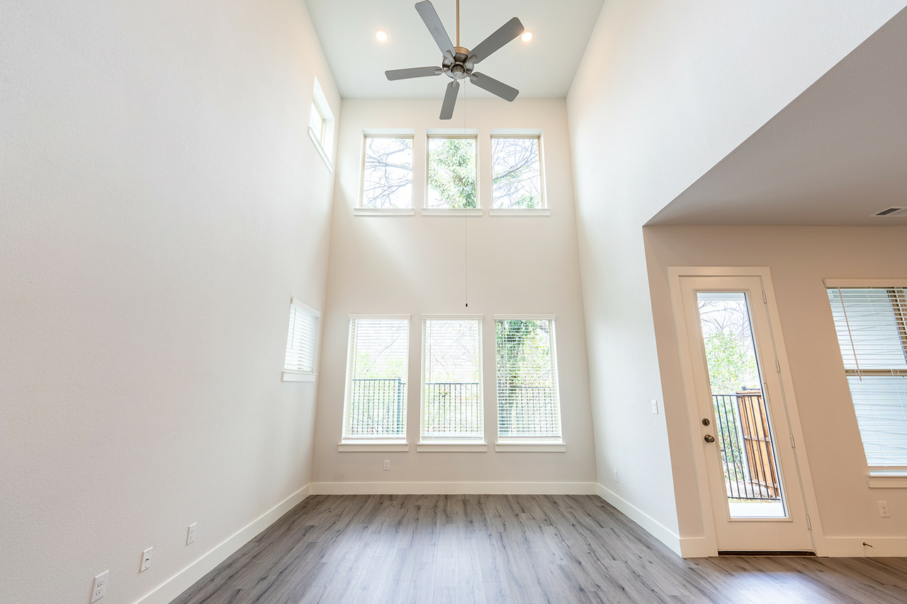 Echelon at Reverchon Bluffs - Photo 6 of 50