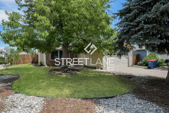 3563 S Memphis Way - Photo 2 of 15