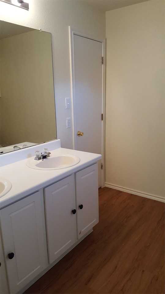 940 Goldenrod St #1 - Photo 3 of 5
