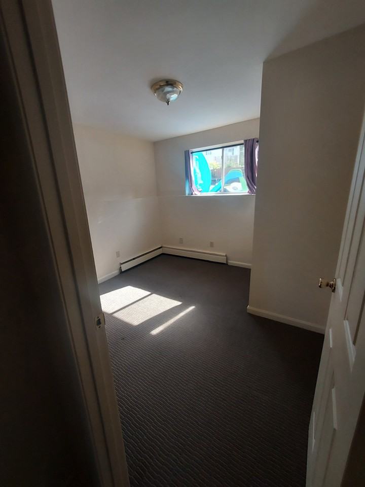 111 Mountain St #111D - Photo 3 of 9