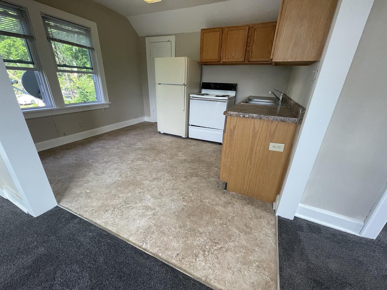 3238 E Washington Ave #3238 - Photo 3 of 11