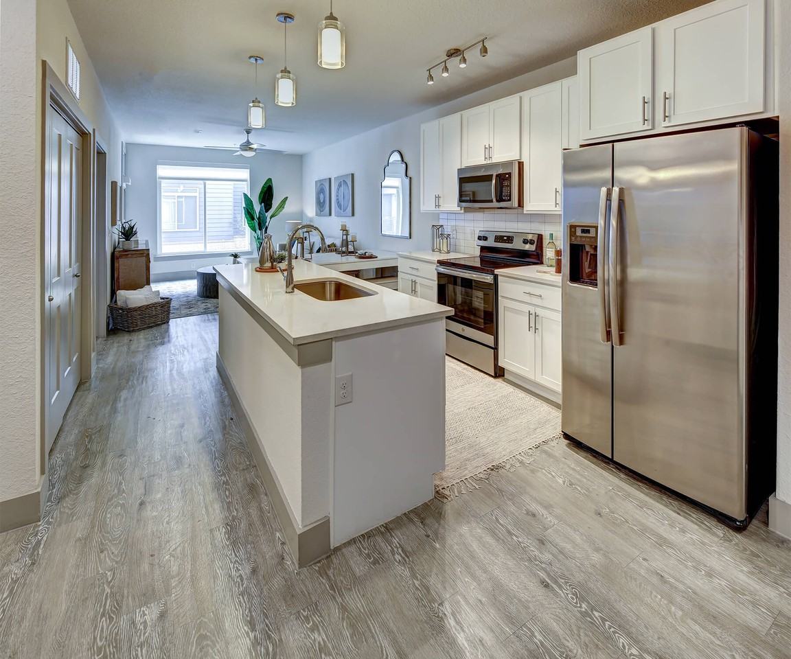 120 Ninth Street - Photo 7 of 35