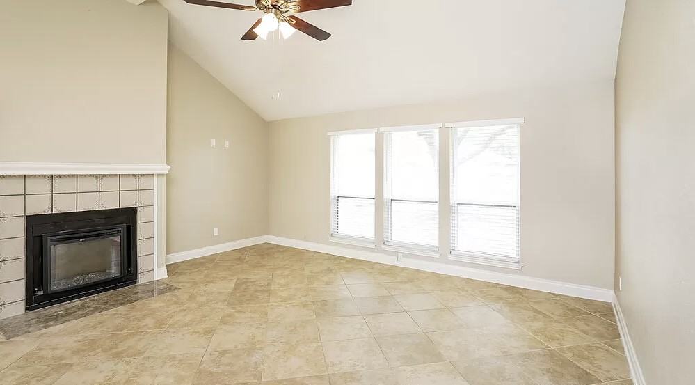 14318 Woodline Dr - Photo 2 of 15