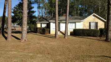 featured image of 390 N Lanier St