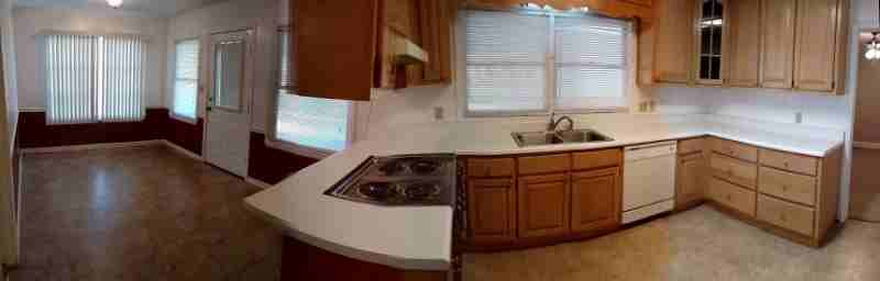 390 N Lanier St - Photo 3 of 12