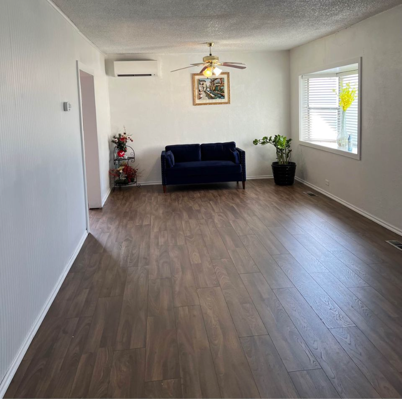 9517 Portland Ave E - Photo 2 of 10