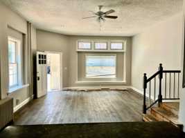 featured image of 1137 E 3rd St #1