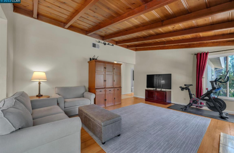 1296 Rudgear Rd - Photo 4 of 25