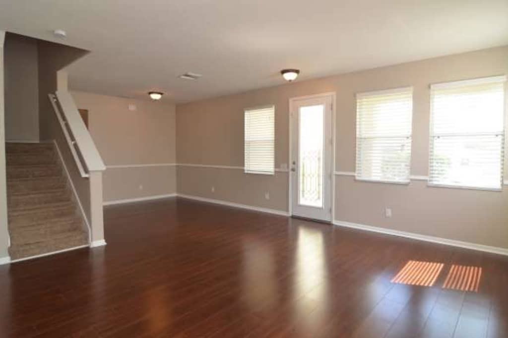 32152 Brookstone Dr - Photo 2 of 25