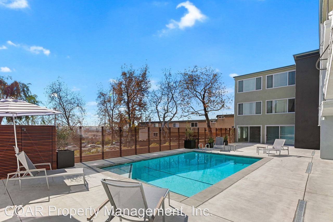 1867 Temple Avenue - Photo 2 of 9