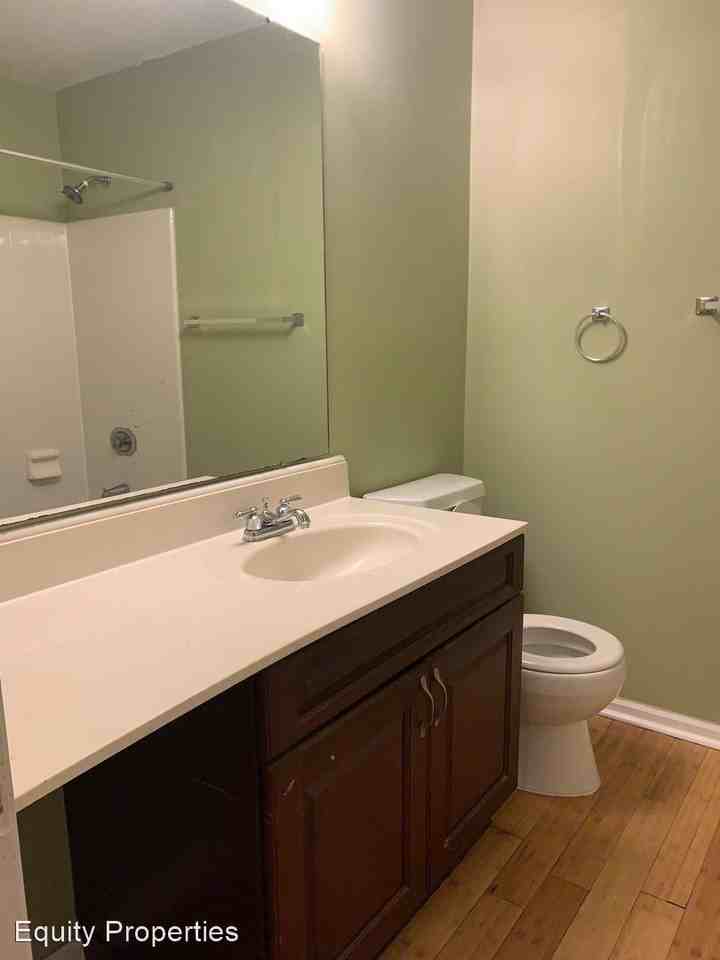 323 E Montcastle Dr #C - Photo 2 of 3