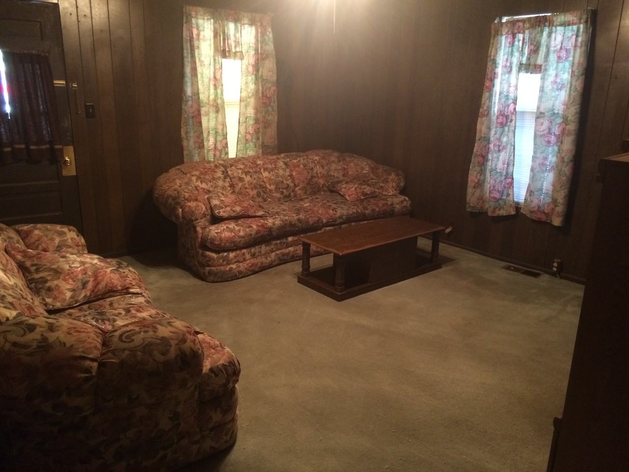 512 N Roosevelt Ave - Photo 2 of 16