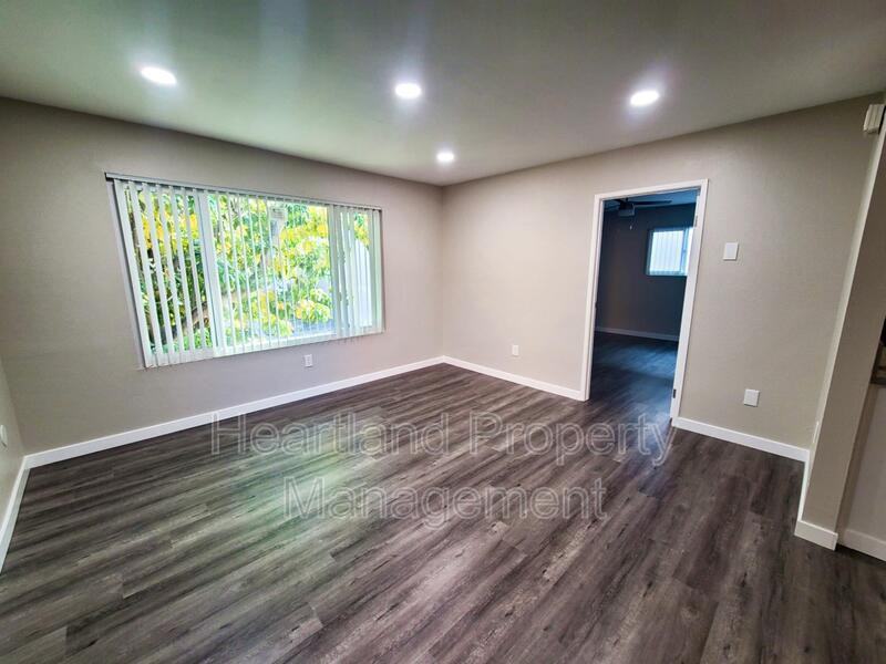 4879 Parks Ave #7 - Photo 2 of 7