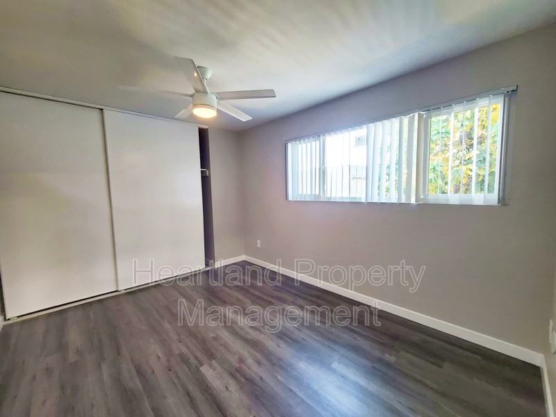 4879 Parks Ave #7 - Photo 5 of 7