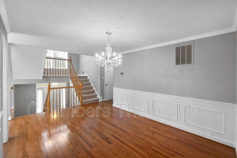2170 Kings Garden Way - Photo 3 of 36