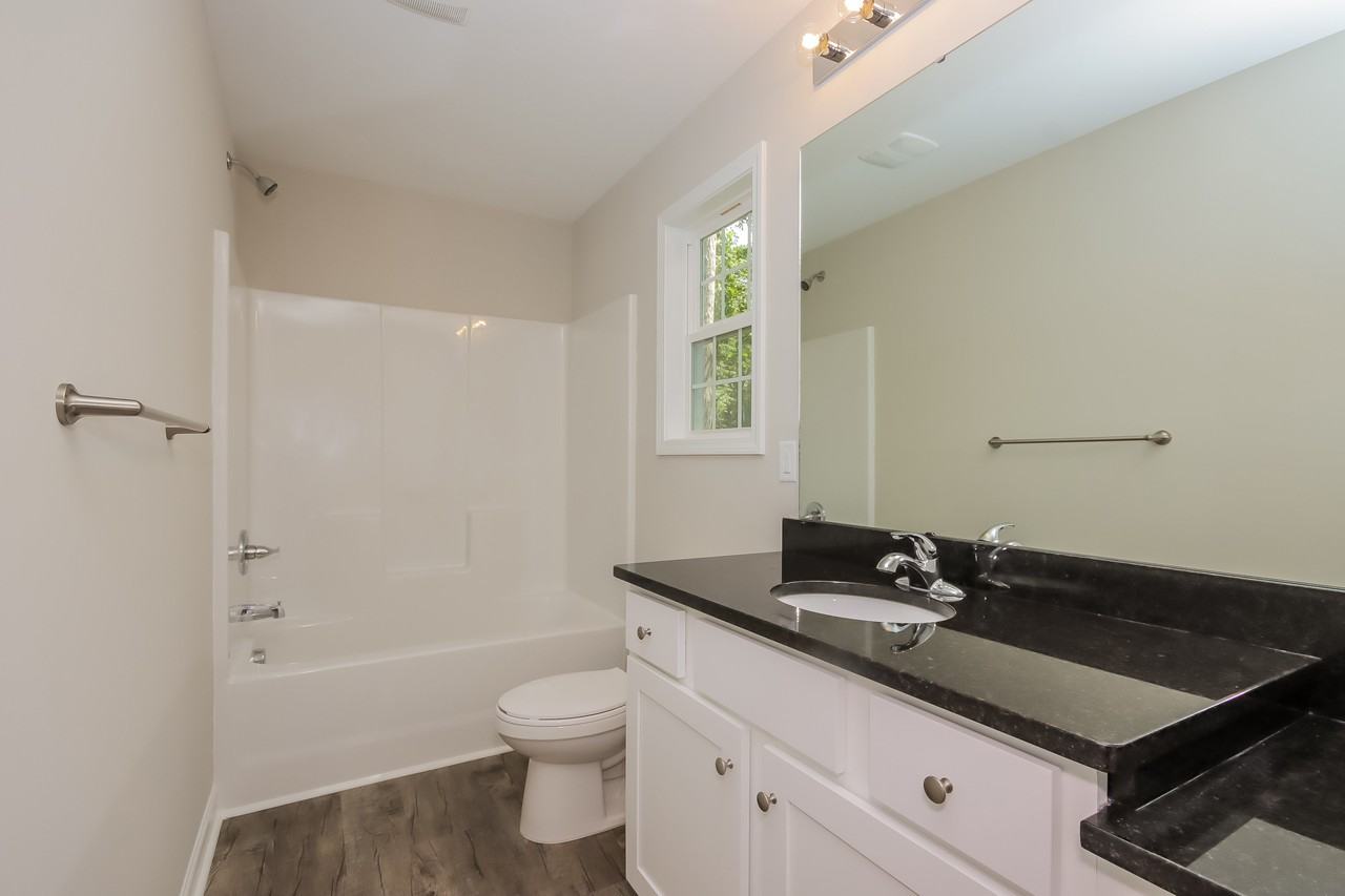 200 Ashbrook Rd - Photo 3 of 14