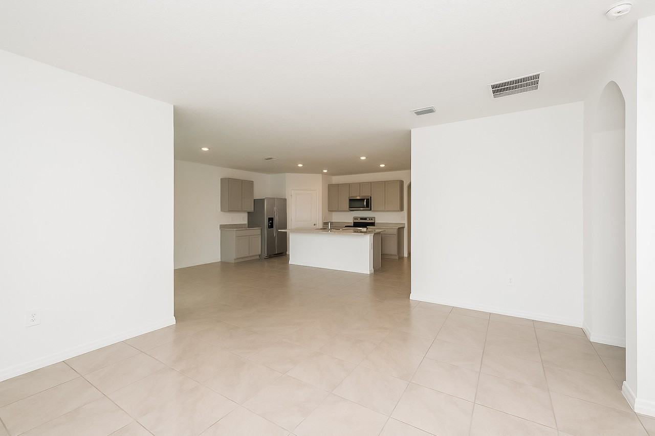 17235 Reserva Dr - Photo 6 of 15