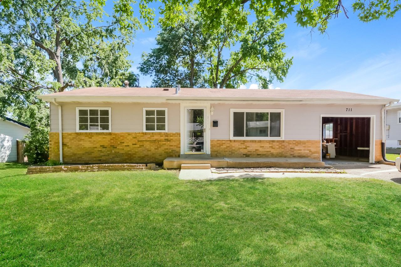 711 Cherryvale Dr - Photo 2 of 16