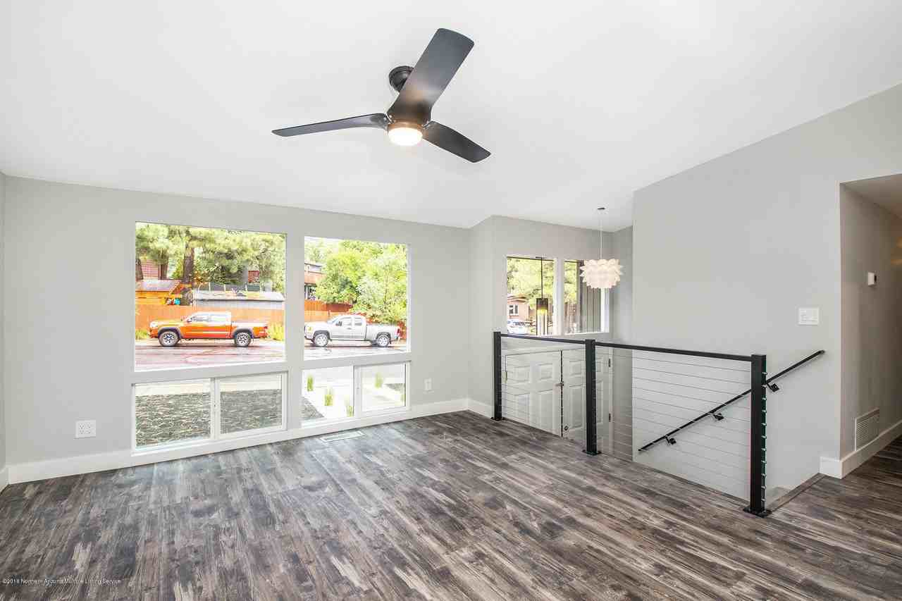 3329 E Swiss Rd - Photo 2 of 10