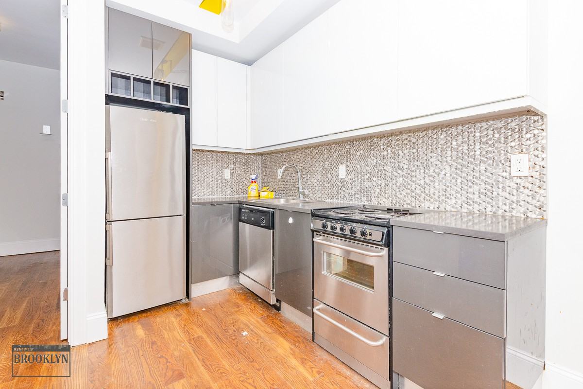 1625 Putnam Ave #4F - Photo 2 of 30