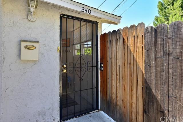 240 Plymouth Dr - Photo 2 of 9