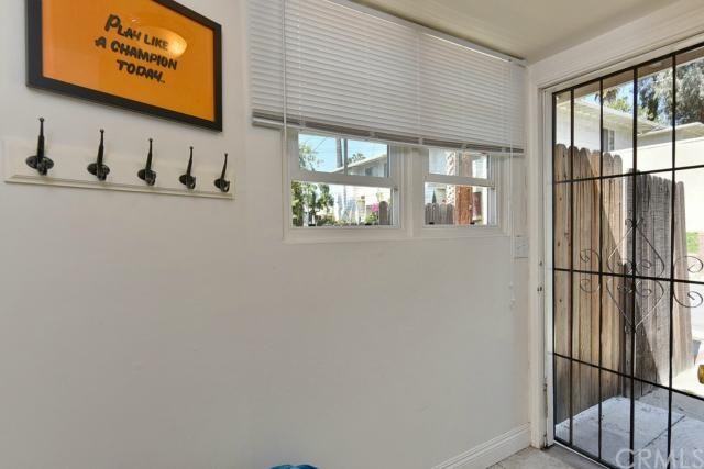 240 Plymouth Dr - Photo 3 of 9