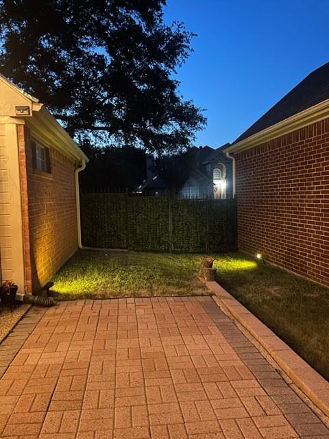 2710 Mum Drive - Photo 2 of 7