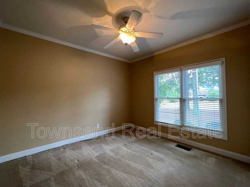 7049 Pitcairn Dr - Photo 5 of 15