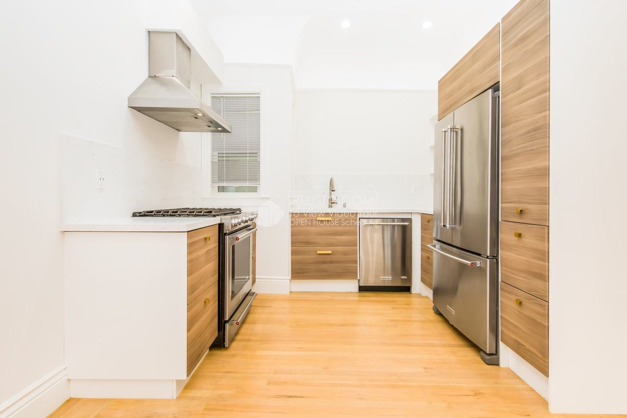 1222 Union St - Photo 3 of 19