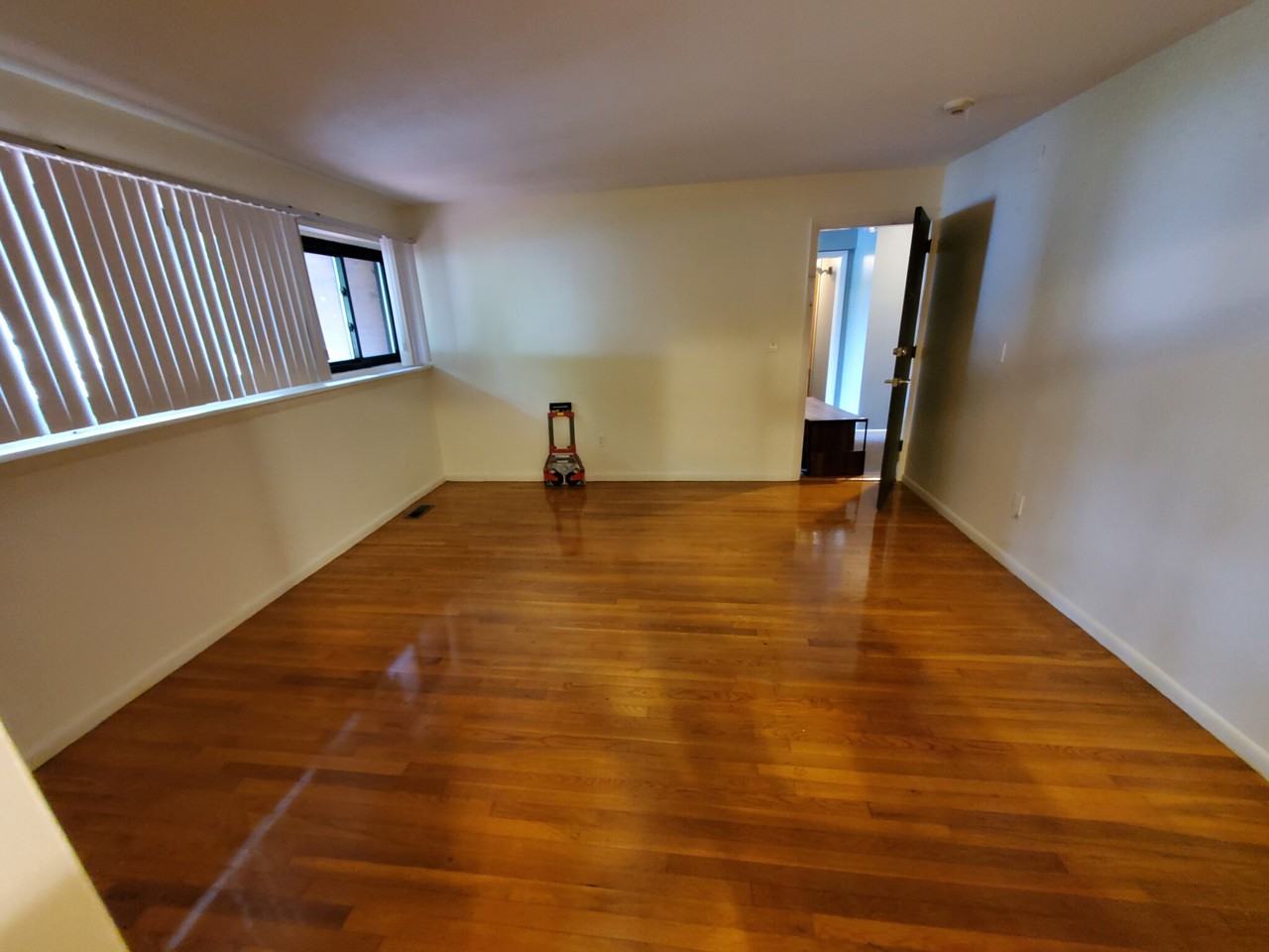 180 Central St #2 - Photo 6 of 7