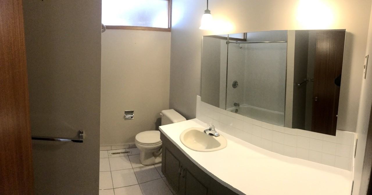 69 Radcliffe Rd - Photo 3 of 10