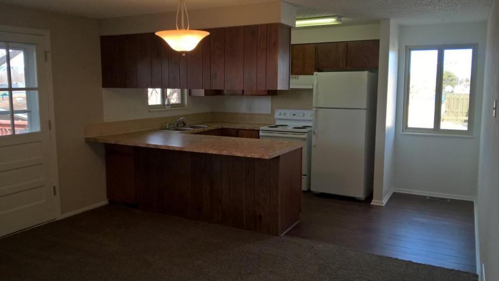 1331 Merl Pl - Photo 5 of 12