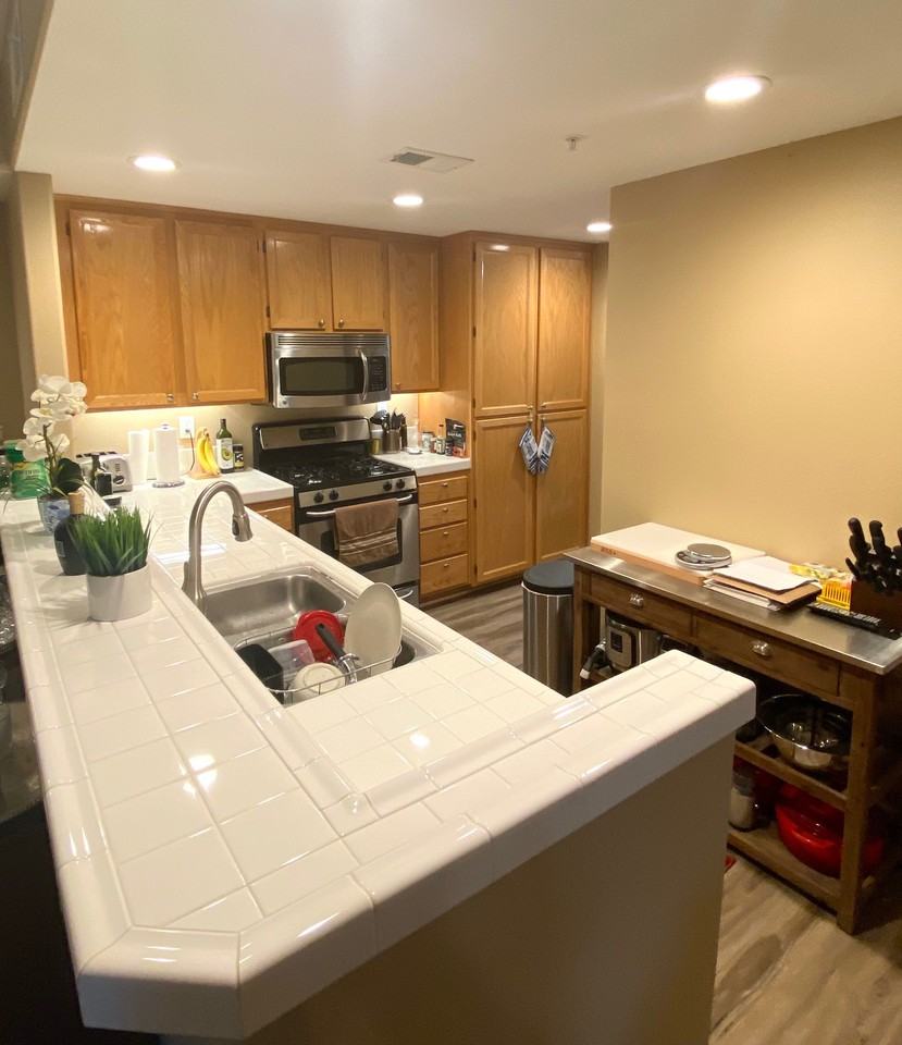 1875 Baudouin Pl #1 - Photo 4 of 34