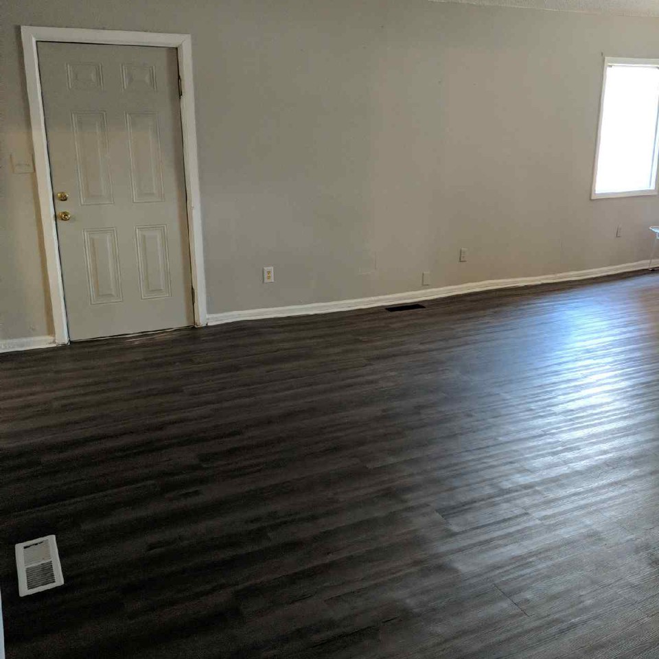 482 S Water Ave #2 - Photo 4 of 12