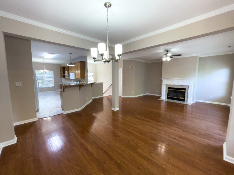 107 Barrington Ct - Photo 4 of 39