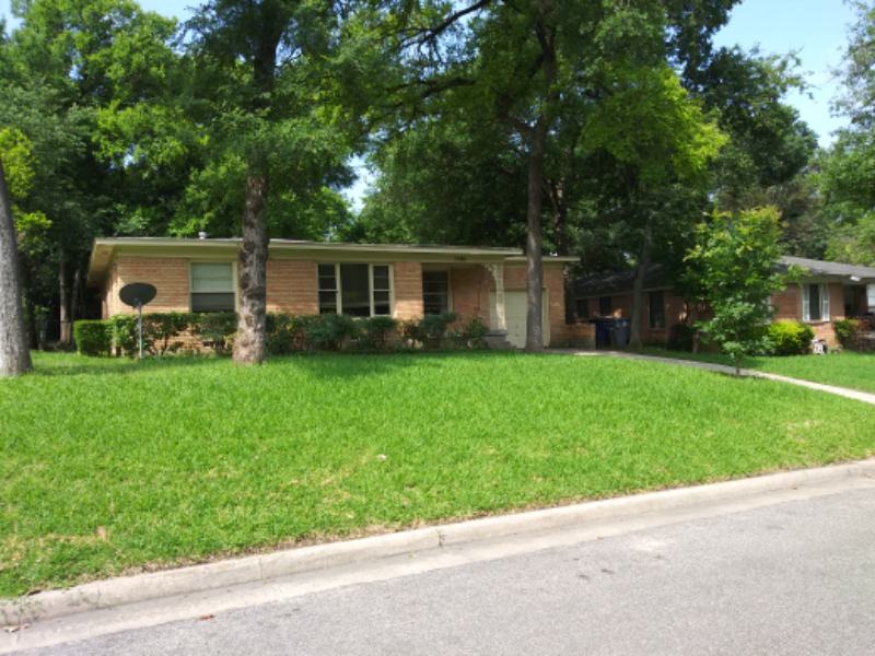 7320 Maringo Dr - Photo 2 of 11