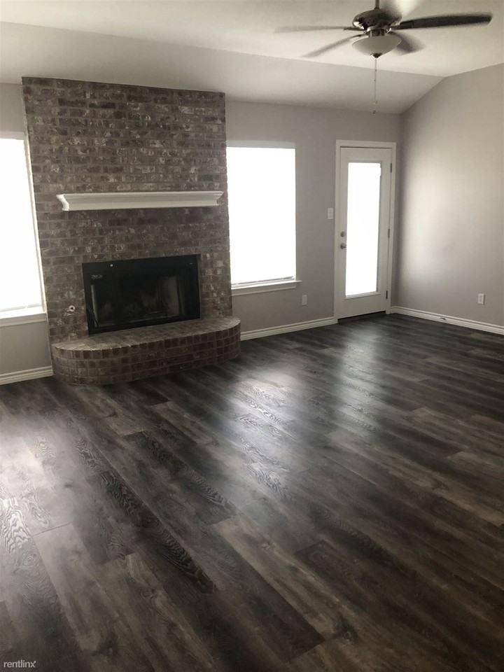 2012 Benjamin Dr - Photo 2 of 15