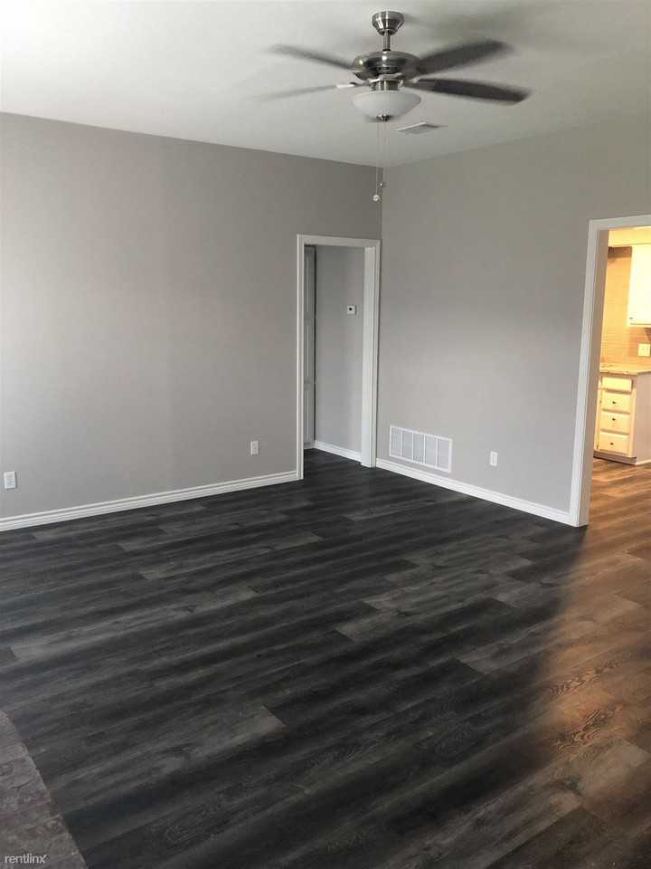 2012 Benjamin Dr - Photo 3 of 15