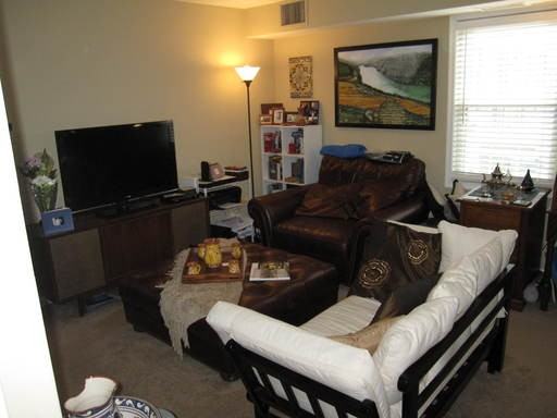 1305 E Abingdon Dr #3 - Photo 3 of 13