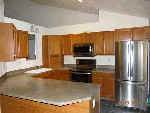 88085 10th St - Photo 2 of 12