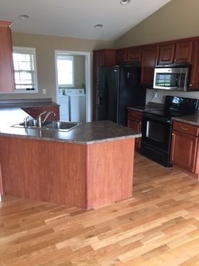 1300 Harborway Dr - Photo 3 of 14
