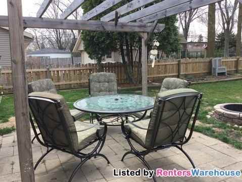 6850 Whitewater St - Photo 3 of 15