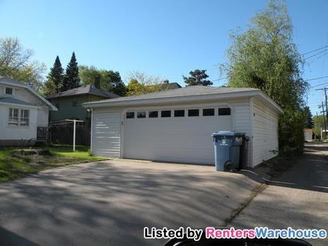 1705 Pierce St NE - Photo 3 of 15