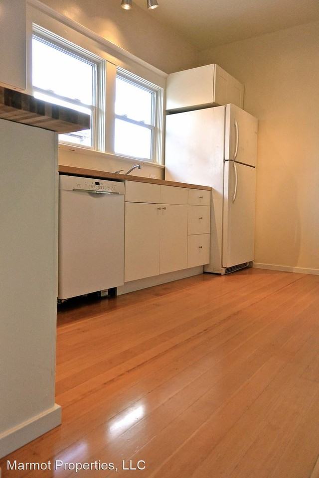 412 Roberts - Photo 3 of 12