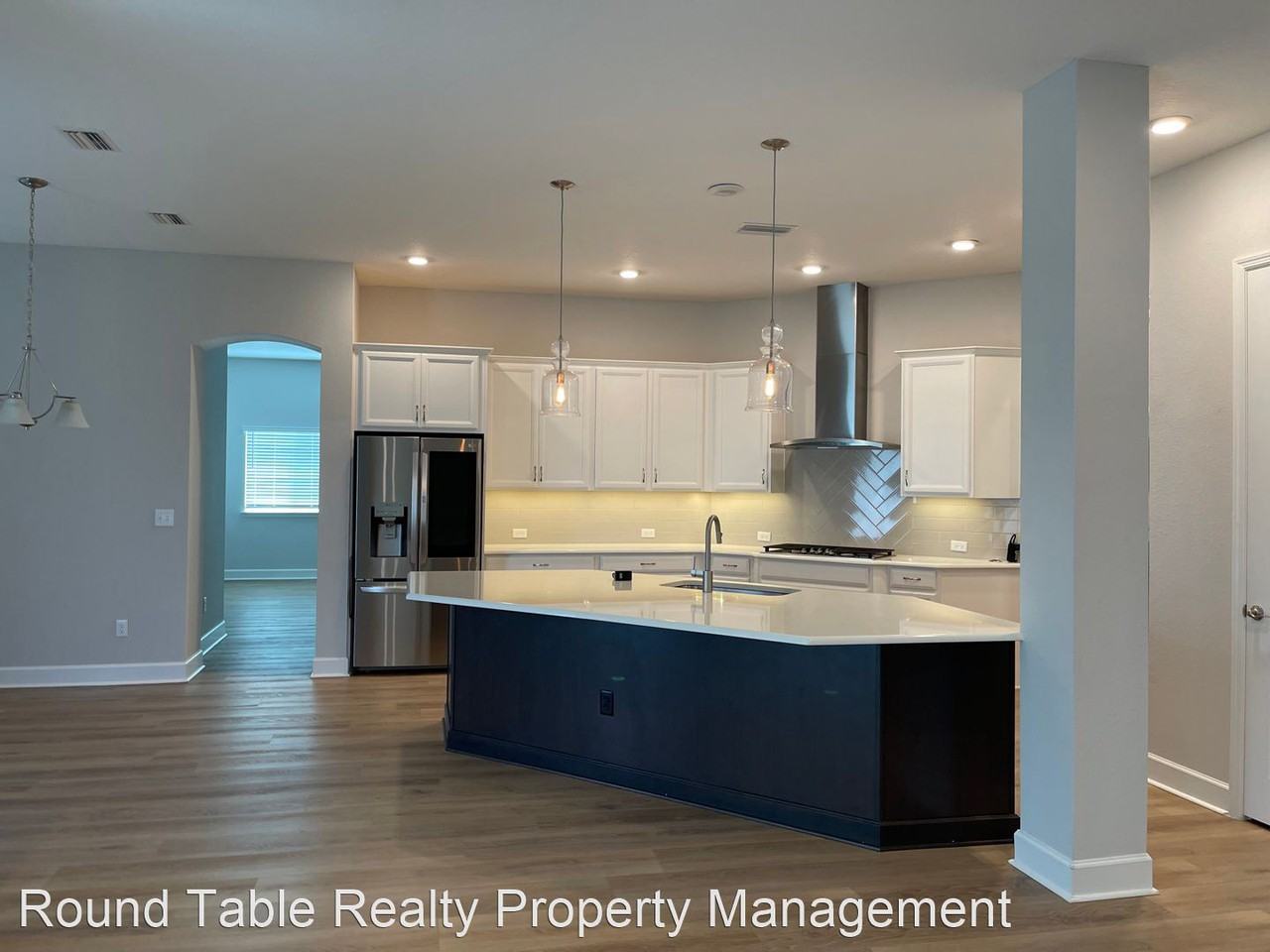 52 Clarendon Rd - Photo 3 of 34