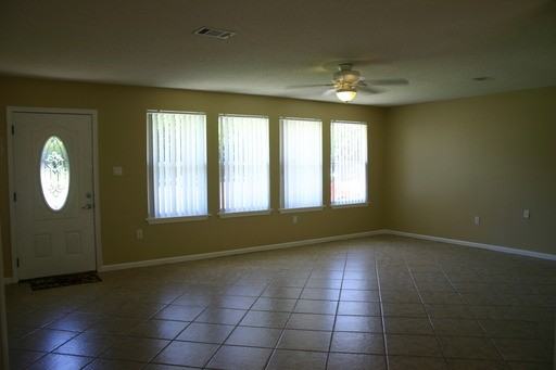 2961 2nd Ave NE - Photo 3 of 26