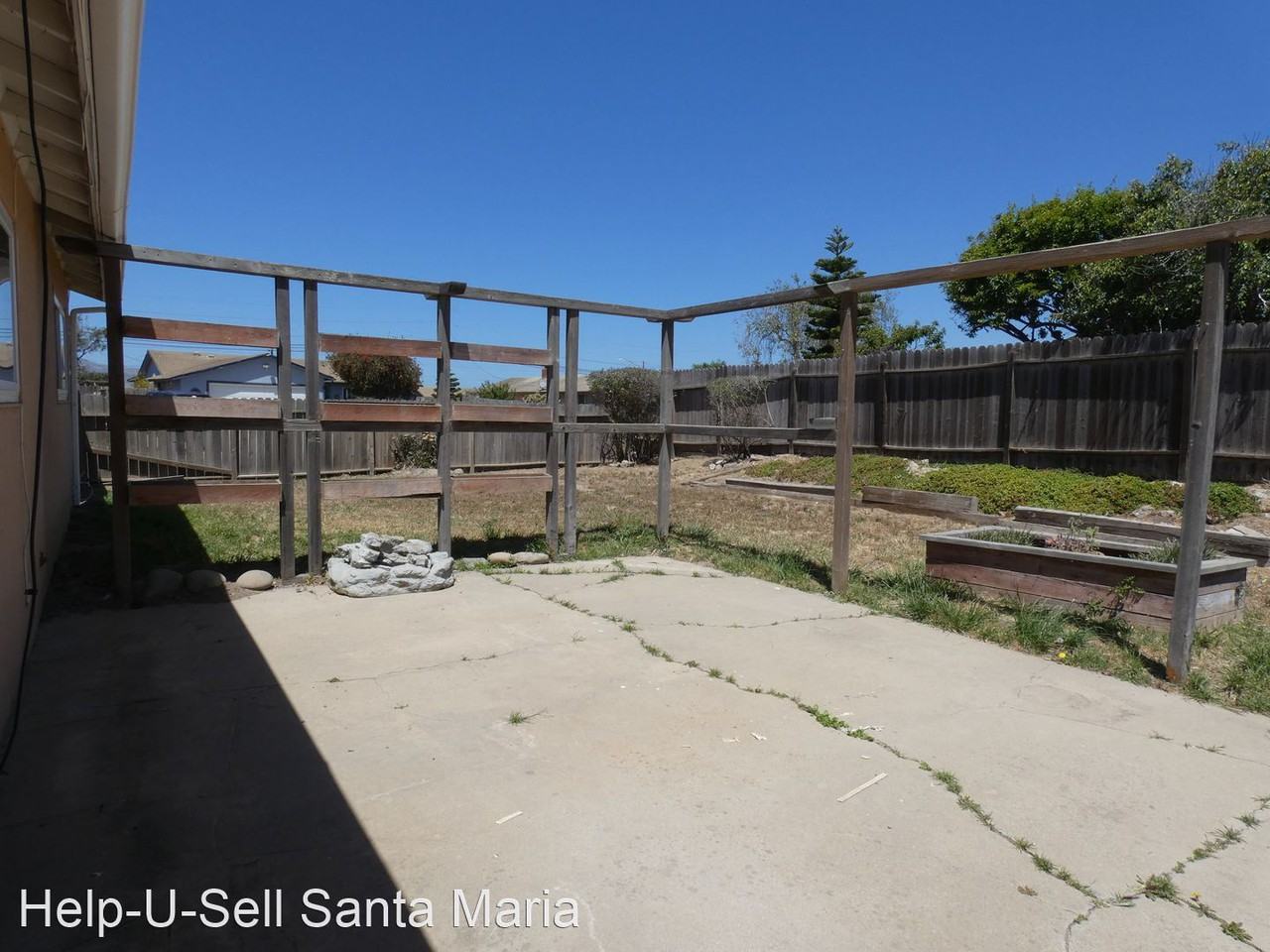 3386 Driftwood Dr - Photo 2 of 9